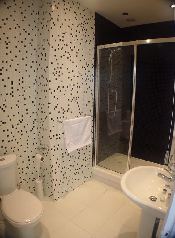 Broad Oaks B&B Solihull Esterno foto