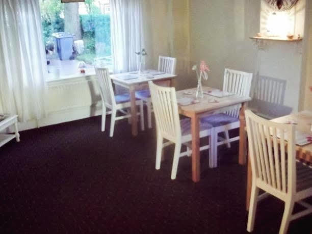 Broad Oaks B&B Solihull Esterno foto